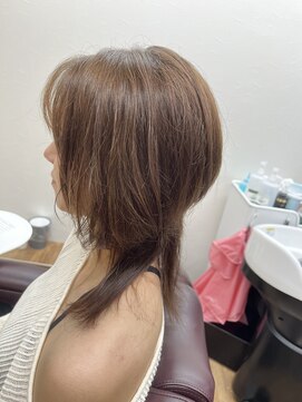 憩いの空間 ブックアンドヘアー(憩いの空間 Book&Hair) ウルフヘアーのクラゲカット