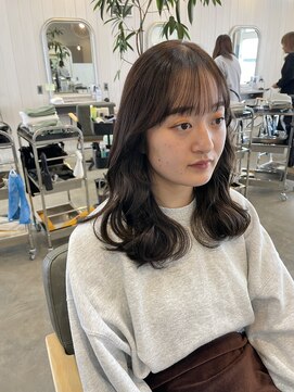 シェル 津山の手店(shel) 小顔顔まわりカットふんわりシースルー前髪レイヤーカット