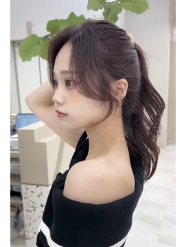 ビューヨコハマ(VIEW YOKOHAMA) 顔まわりで横顔美人