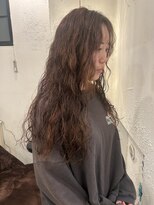 キキ(kiki)&nbsp;ロングスパイラルパーマ