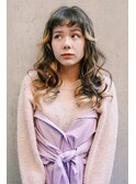 イメチェンホワイトブロンド外ハネボブ美髪ワイドバング