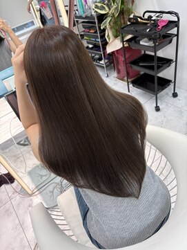 ロンドルピナス 小倉(Lond Lupinus) ミディアムヘア暗めカラー/デザインカラー/フェイスフレーミング