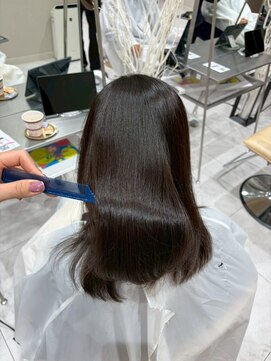 フィッツ(Fits) 【高座渋谷でまとまる艶髪髪質改善】