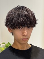 ボンドストーリールミエール(Bond Story lumiere)&nbsp;ツイストスパイラルパーマ縦落ちパーマラウンドマッシュ眉毛