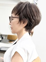 ファチュール(fAture.)&nbsp;アシンメトリー小顔ショート40代50代60代グレージュ西宮北口夙川