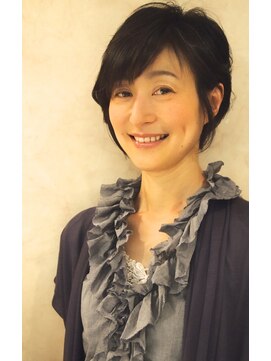 あだち美容室 アンフローリア(en fleurir) 春の大人軽やかボブ