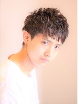 ノイセル(Noisyle) ショートレイヤーくせ毛風パーマ ソフトツーブロックビジネス