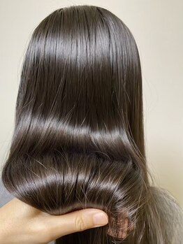 リアンヘアデザイン(Lian hair design)の写真/*他サロンで満足いかなかった方へ*最上級ストレートで憧れの柔らかなツヤ髪&ナチュラルな仕上がりに感動◎
