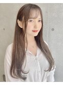 レイヤーカット×ナチュラルストレート