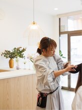 フラッフィーヘアー(FLUFFY hair)