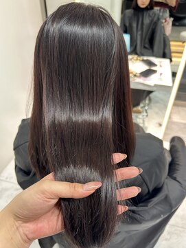 ロンドルピナス 小倉(Lond Lupinus) 縮毛矯正/ワイドバング/美髪のススメ/外ハネボブ/北九州