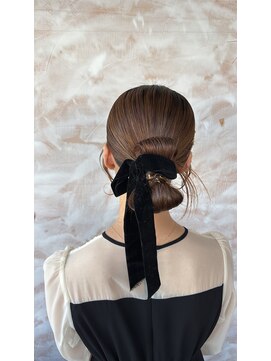 アリスバイヘアーモア(ALICE by Hair More) ヘアセット　タイトシニヨン