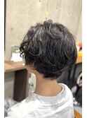 クセ毛を活かしたかわいいハンサムショート♪