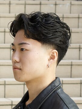 ザバーバー 渋谷(THE BARBER) 短髪フェード+フェザーパーマ