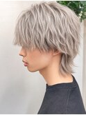 ホワイトシルバーアッシュフェザーショート［椎名町］