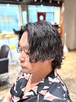 ルーメン 各務原(ROOO MEN)&nbsp;センターパートウルフ×波巻きサーフカール