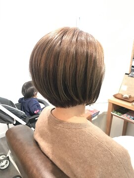 ヘアーサロン コモレビ(Komorebi.) ショートボブ