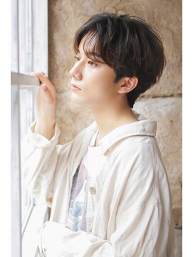 カライングドゥ(ing deux) スーツ短髪ツーブロック束感モテる黒髪シークレットパーマ流行