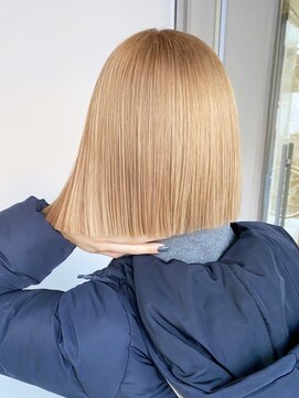 アイティー バイ アルバム 中野店(IT by ALBUM) 切りっぱなしミルクティー_外ハネボブセクションカラー_ba397041