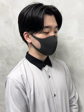 ウクラ バイ レシッド 池袋(uchla by rcid) センターパートアップバングコンマヘア×韓国シークレットパーマ
