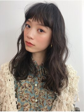 ザック ヴィ(ZACC  vie) 6トーン / グレージュ / ロングパーマ