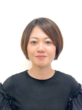 黄ぐまくん美容室 ショート レイヤー ボブ