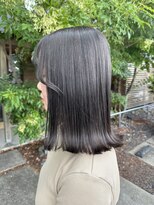 オー(OOO)&nbsp;透け感たっぷりアッシュグレージュ〇