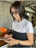 アッシュカラー_ボブスタイル_切りっぱなしボブ_暗髪スタイル