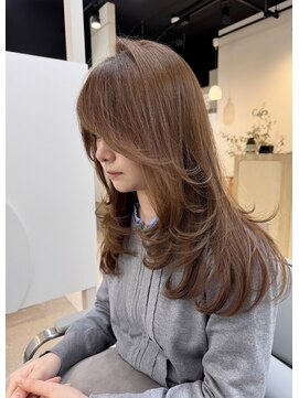 カラ フクオカ(Cara FUKUOKA) 【レイヤーカット&ヘーゼルベージュ】《福岡レイヤーカット》