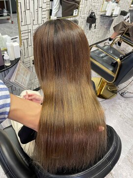 アローズ 久留米店(arose) 大人可愛い透明感立体感グレージュ×エアストレート