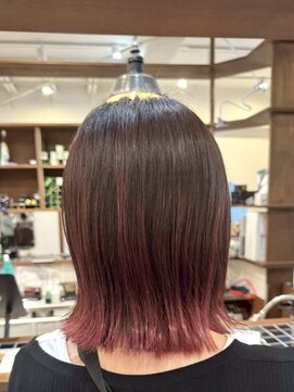 ルイ(ROUIS produced by LUCK 津田沼) ROUIS 津田沼 毛先ピンク