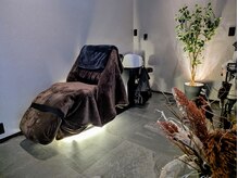 トキノマ 宇都宮(tokinoma)の雰囲気（シャンプールームは照明、音響、香りにこだわったリラックス空間）