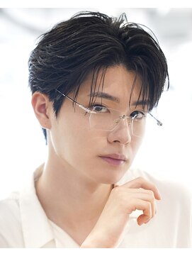 オーシャントーキョー 渋谷(OCEAN TOKYO) フェザーパーマシャドウパーマカルマパーマセンターパート