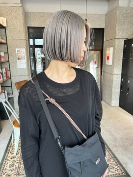 リンダテーラ(Linda tela) 【札幌白石】アンブレラカラー/ボブ/シルバーベージュ