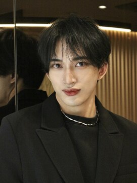 ロンドアンメゾン 原宿(Lond un Maison.) men's/顔周り/ニュアンスパーマ/黒染め/韓国/ダウンパーマ