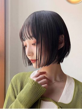 バイエイト(X８) シンデレラトリートメントでツヤとまとまり◎切りっぱなしボブ