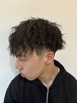 グラフ 立川(Graph.) ツイストスパイラルツーブロックマッシュメンズカット