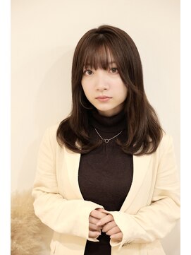 イオエ(ioe) 黒髪/ボブルフ/ネビージュ/小顔/ワンレン/髪質改善/グレージュ