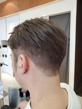 レイフィールド 滝の水店 30代イケオジヘアベリーショート