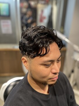 エルエフェ(EL JEFE) 【スキンフェード×ラフパーマ】［東中野］［落合］［バーバー］