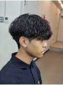 波巻きパーマ　マッシュ　ツーブロ刈り上げ