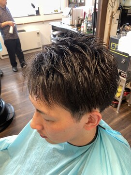 理容 おとべ アシンメトリーショートスタイル