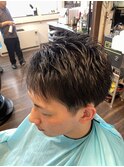 アシンメトリーショートスタイル