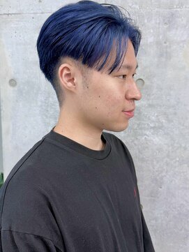 ラウンジ モリオ イケブクロ(Lounge MORIO Ikebukuro) ブルーブラック/コバルトブルー/センターパート/ショート