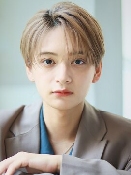 オーシャントーキョー サニー 原宿(OCEAN TOKYO Sunny) ハイトーンカラーフェザーパーマニュアンスパーマセンターパート