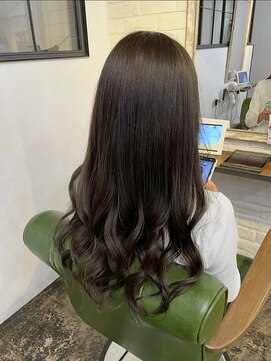 ヘアリゾート粋 ティガ 池袋店(tiga) 透明感ナチュラルブラウン/レイヤーカット/カール