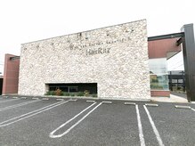 【想い】お客様に寄り添い、髪の悩みを笑顔に変え、心まで晴れるサロンでありたい。日常にときめきを。