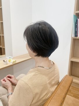 サム 横浜 大倉山(Sum) 50代60代の大人女性ショートボブ