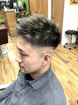 ヘアスタジオ ロメオ(hair studio Romeo)&nbsp;ハイライトホワイトメッシュラインフェード