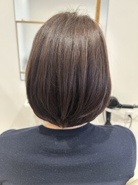 アーチ 十三部店(arch) 艶やか大人ボブ